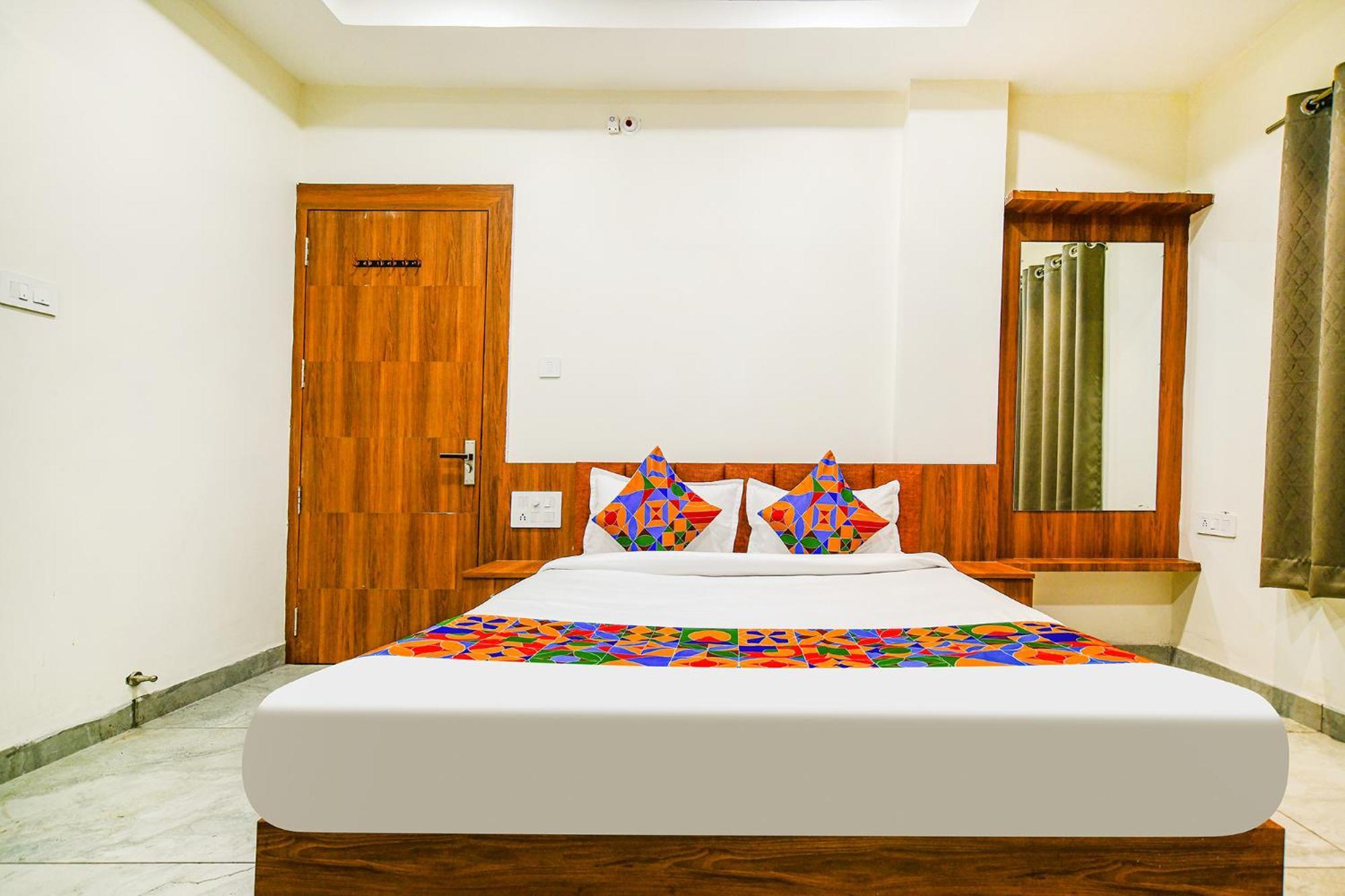 Fabhotel Shree Nakoda Paradise Ujjain Esterno foto
