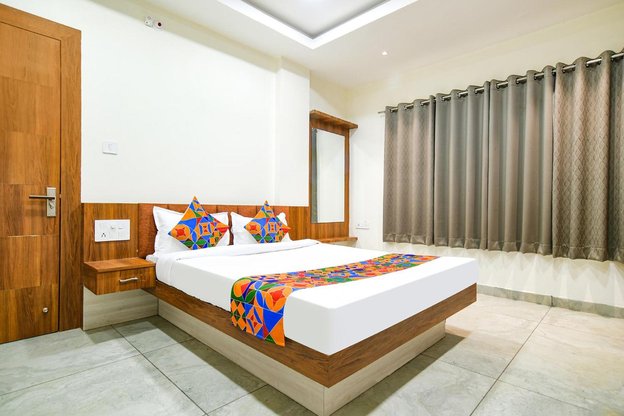 Fabhotel Shree Nakoda Paradise Ujjain Esterno foto